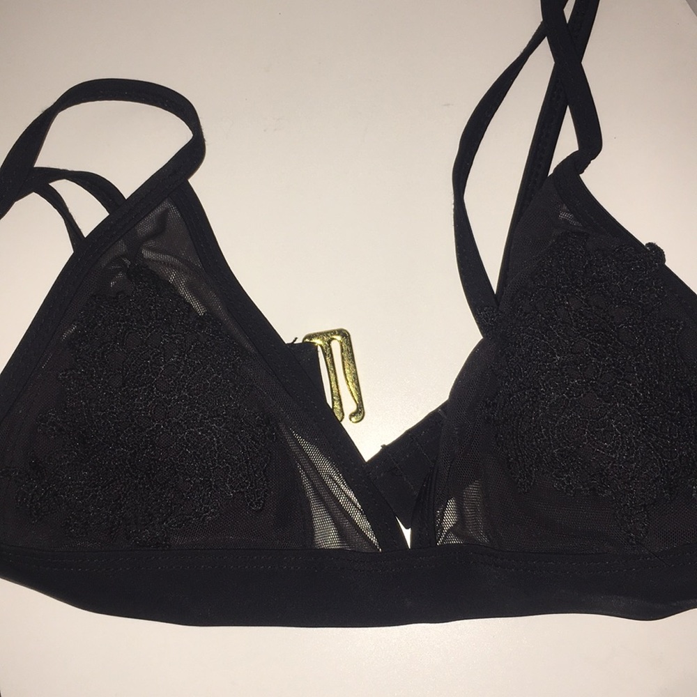 BLACK BIKINI TOP